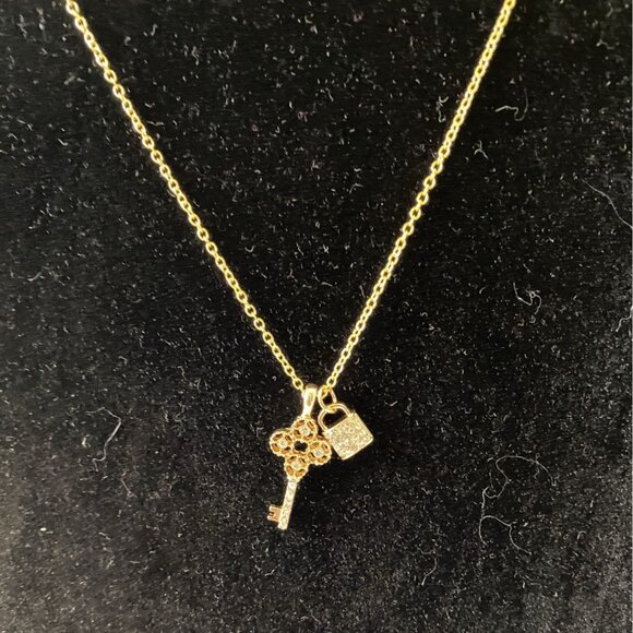 Golden Lock & Key Pendant Necklace Rhinestone Gold Chain For Women - Picture 5 of 7